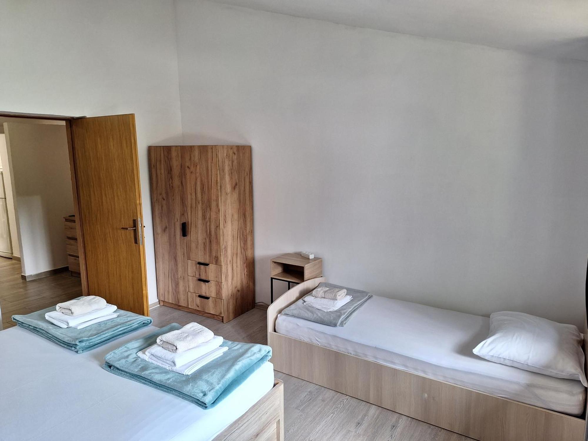 Apartmani Lisicina Оміш Екстер'єр фото