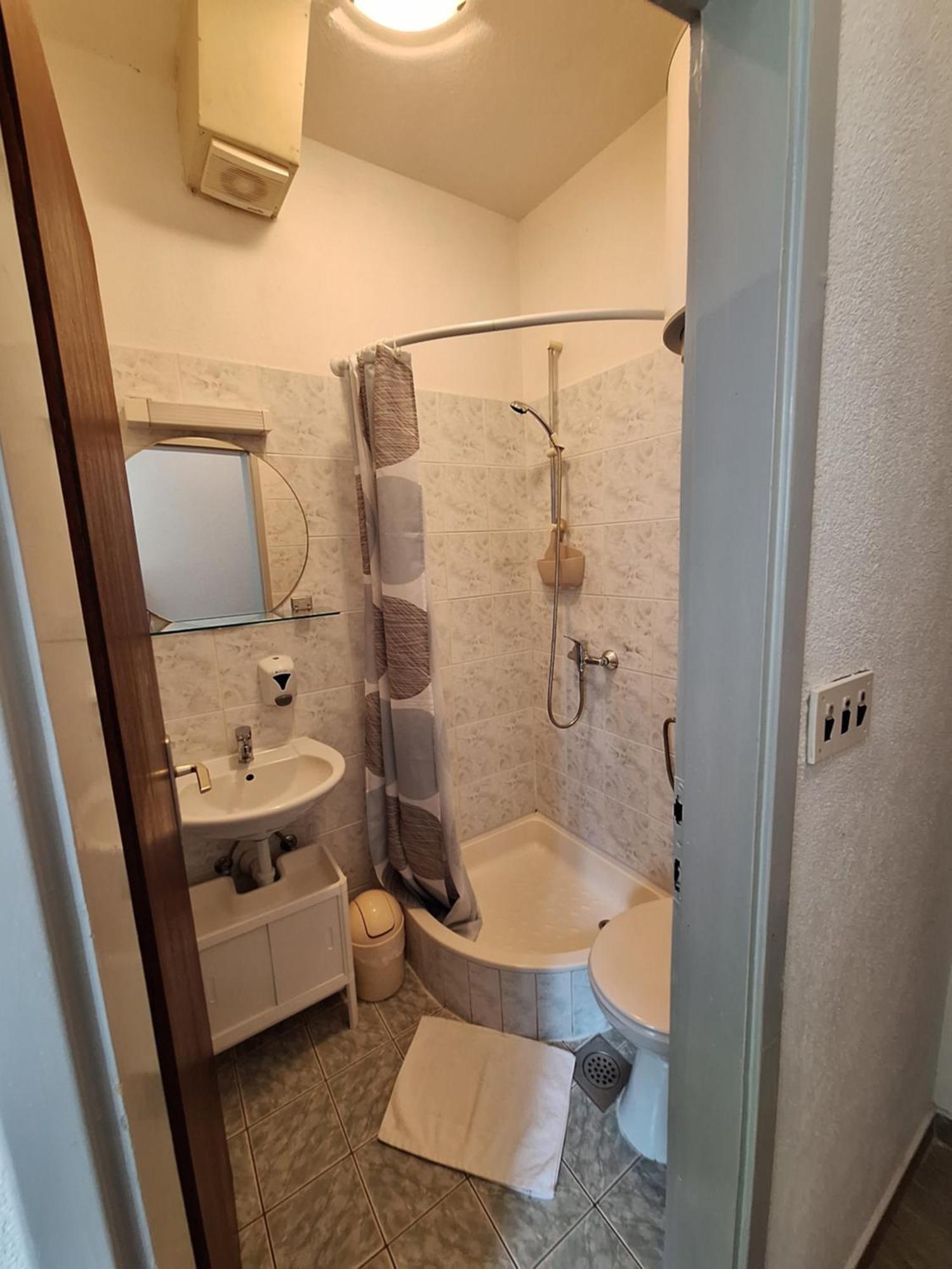 Apartmani Lisicina Оміш Екстер'єр фото